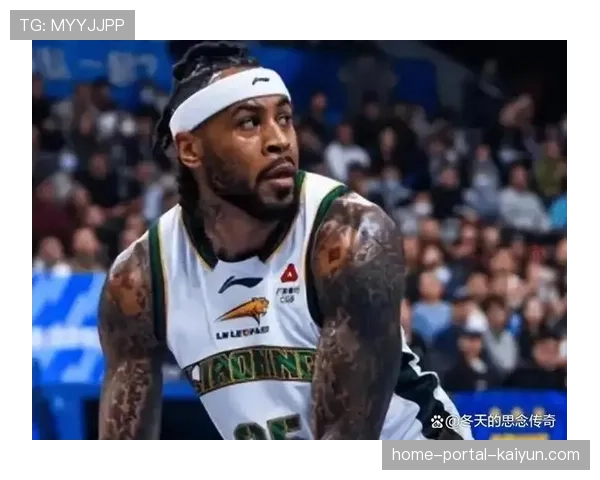 莫兰德篮板争抢遭错判 裁判业务能力亟待提升 莫兰德篮板争抢遭错判 裁判业务能力亟待提升