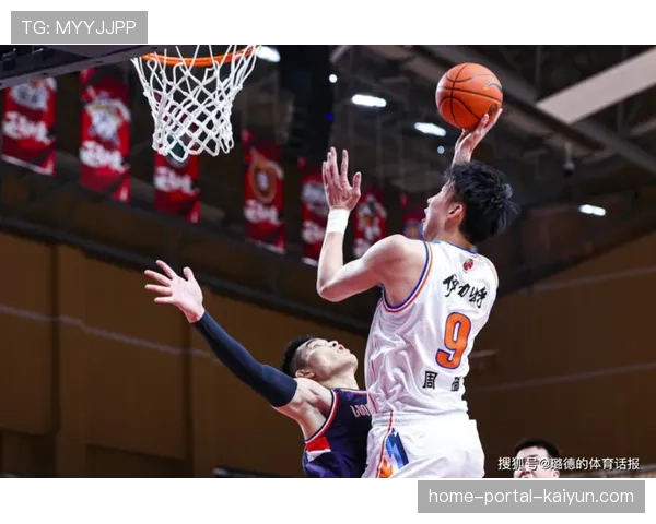 奈特15+6组织有序，山西关键时刻罚球稳健
